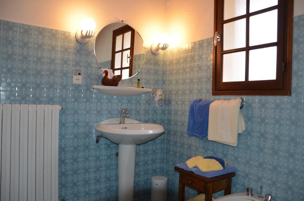 Auberge Du Lac Bauduen Ruang foto
